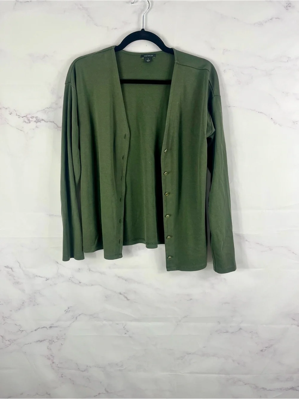 ANN TAYLOR Soft Knit Cardigan